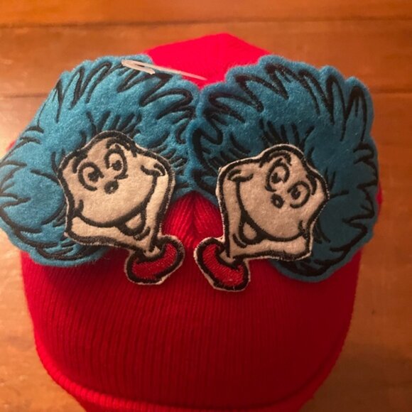 New Cat in the Hat Thing 1 Thing 2 Winter Hat - Picture 6 of 9